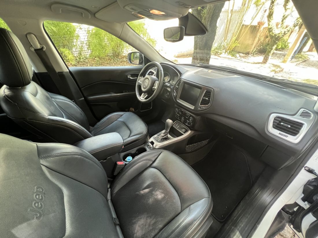 CARMAX Veículo COMPASS 2.0 16V LONGITUDE AUTOMÁTICO !! UNICO DONO