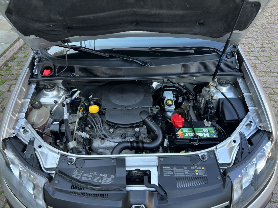 CARMAX Veículo SANDERO 1.6 STEPWAY 8V MANUAL